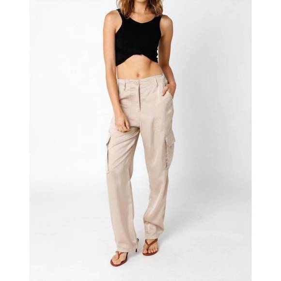 NEW OLIVACEOUS on the low satin cargo pants in light khaki - Picture 3 of 3